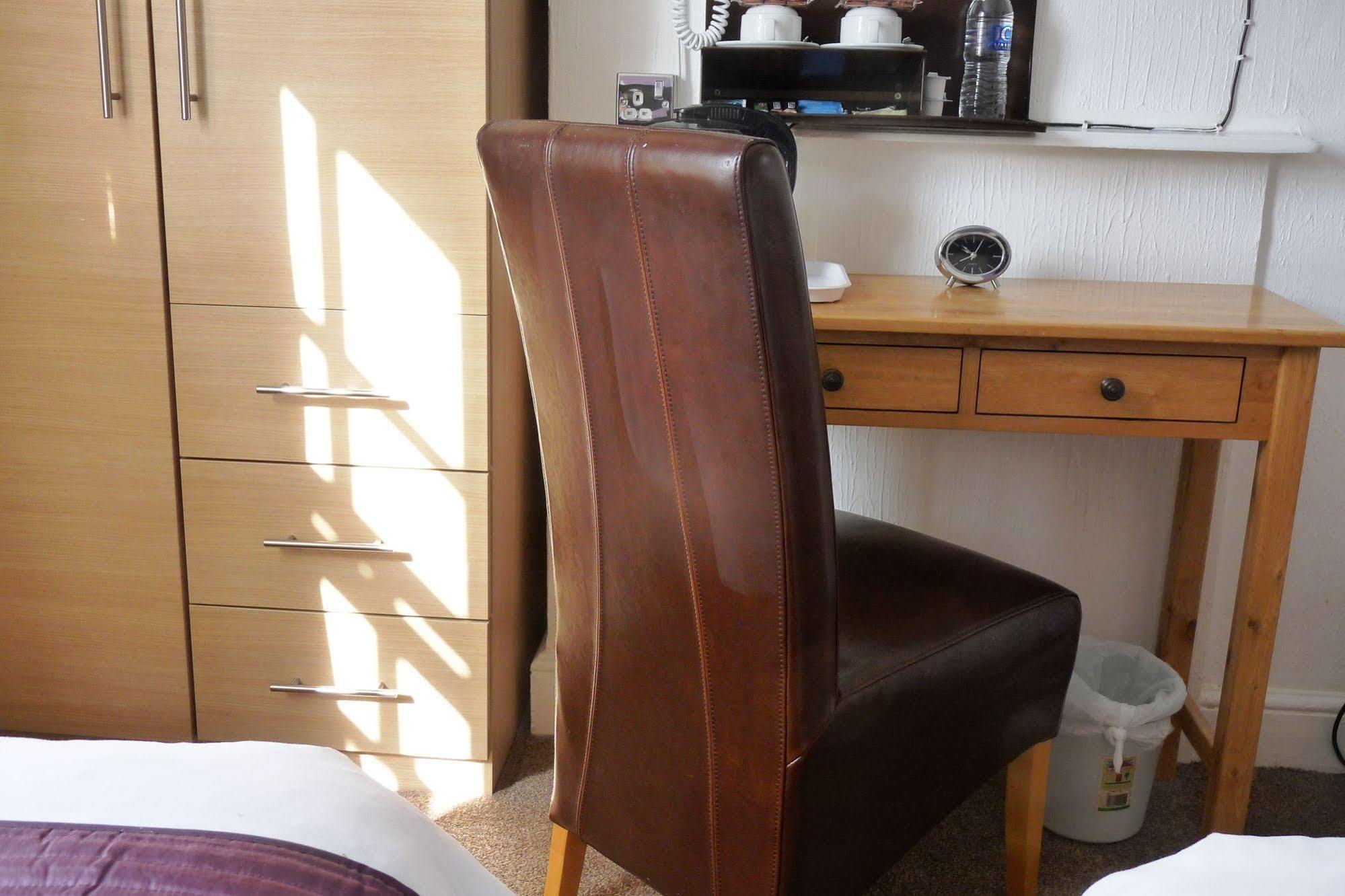 Aaran House Hotel Weymouth Esterno foto