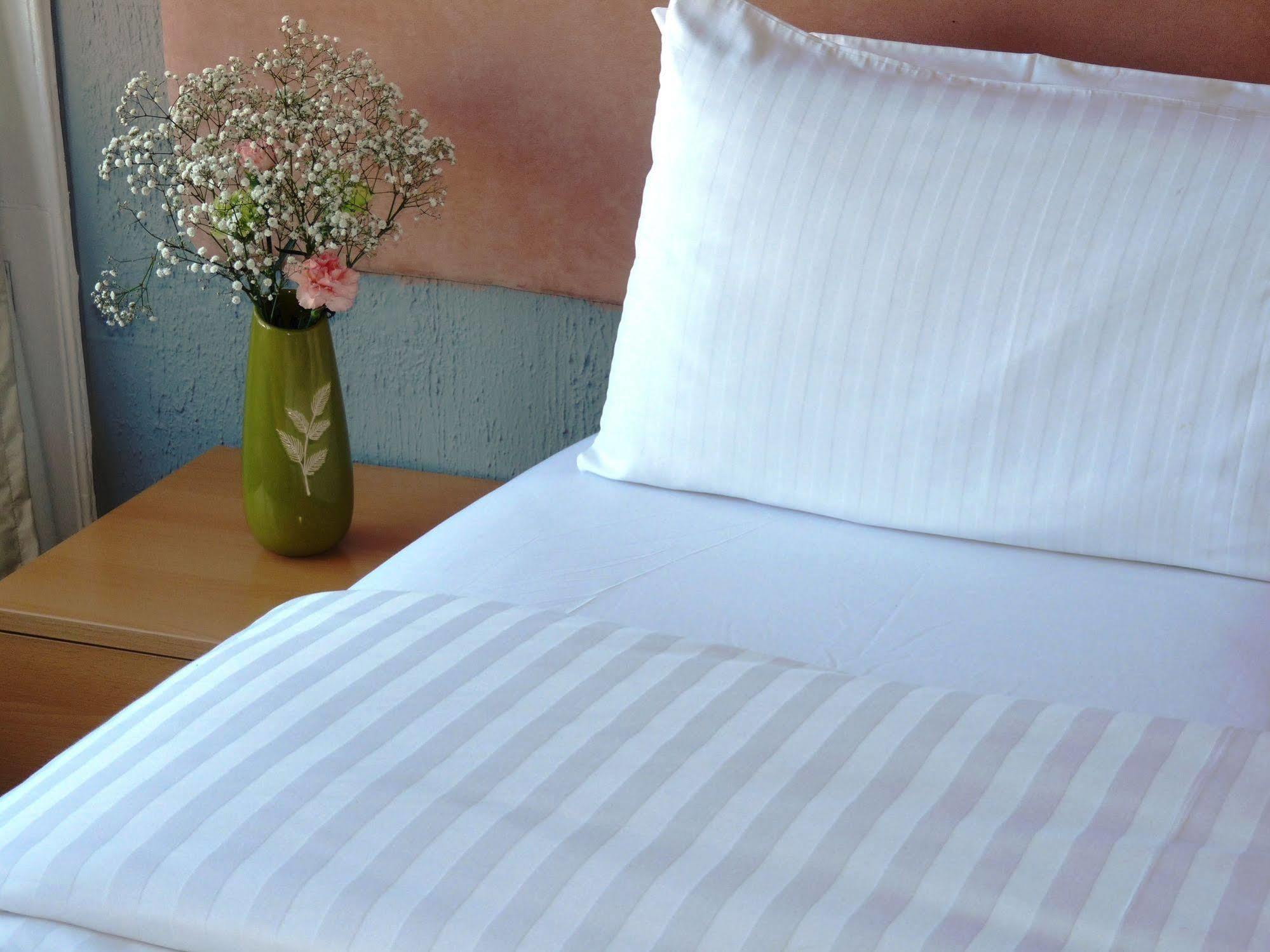 Aaran House Hotel Weymouth Esterno foto
